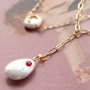 Legen Sie los und kreieren Sie den sch&ouml;nsten Schmuck mit den Pearl Shine Muschelartikeln und Brass Elements Zirkonia! 