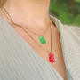Lustigen Schmuck mit Gummib&auml;r-H&auml;ngern gestalten