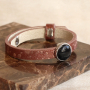 Entwerfen Sie eine trendige Armbandkollektion mit Cuoio-Schiebeelementen und -Cabochons