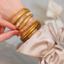 Kombinieren Sie Katsuki-Perlen-Armb&auml;nder mit Temple inspirieren Armb&auml;ndern!