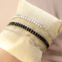 So pr&auml;sentieren Sie Armb&auml;nder und Halsketten als fertige Sets 