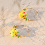 Erste Entw&uuml;rfe mit floralen Glasperlen