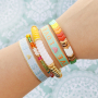 Designideen f&uuml;r Armb&auml;nder mit Acrylperlen, facettierten Perlen und Schmuckb&auml;ndern mit Text