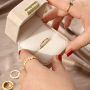 TQ Messing-Schmuck gekonnt pr&auml;sentieren
