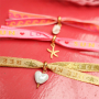 Kreativ Schmuck und Schmuckband an Schmuckkarten gestalten