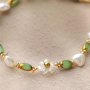 So wird aus ovalen Glasperlen mit goldfarbenem Rand schicker Schmuck 