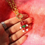 Neue Ideen: Bunte Glasperlen, die Schmuck in Szene setzen