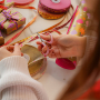 Geschenke und Schmuck mit Schmuckb&auml;ndern besonders festlich gestalten!