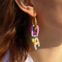 Ideen zu trendigem Schmuck mit farbigen kleinen karabinern 