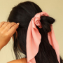 Haaraccessoires mit Stilfaktor gekonnt kombiniert 