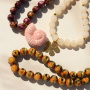 Mix & Match: Herbstliche Ketten mit facettenreichen Acrylperlen gestalten